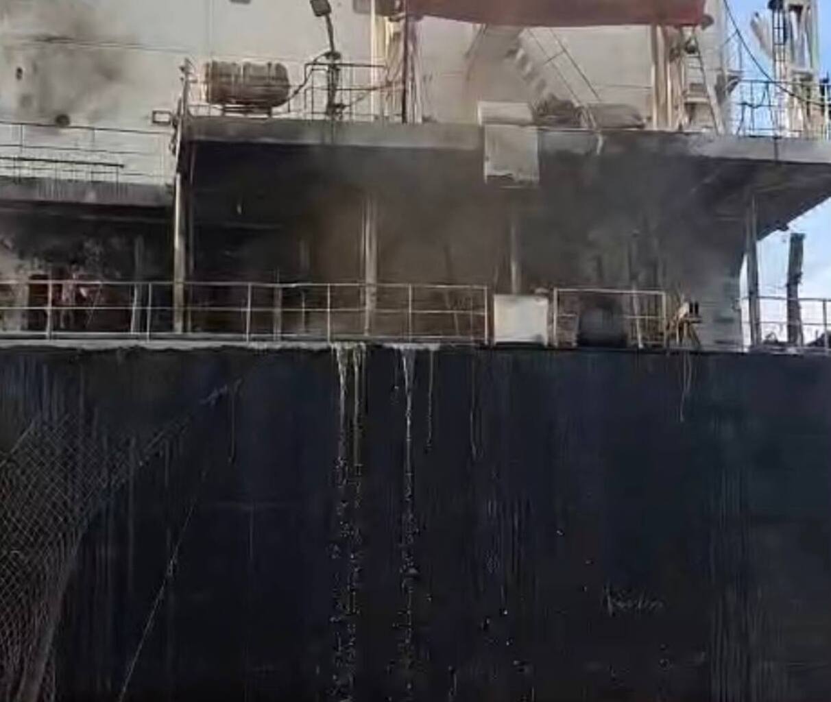 РФ ударила по торгових суднах у Чорному морі, загинув капітан